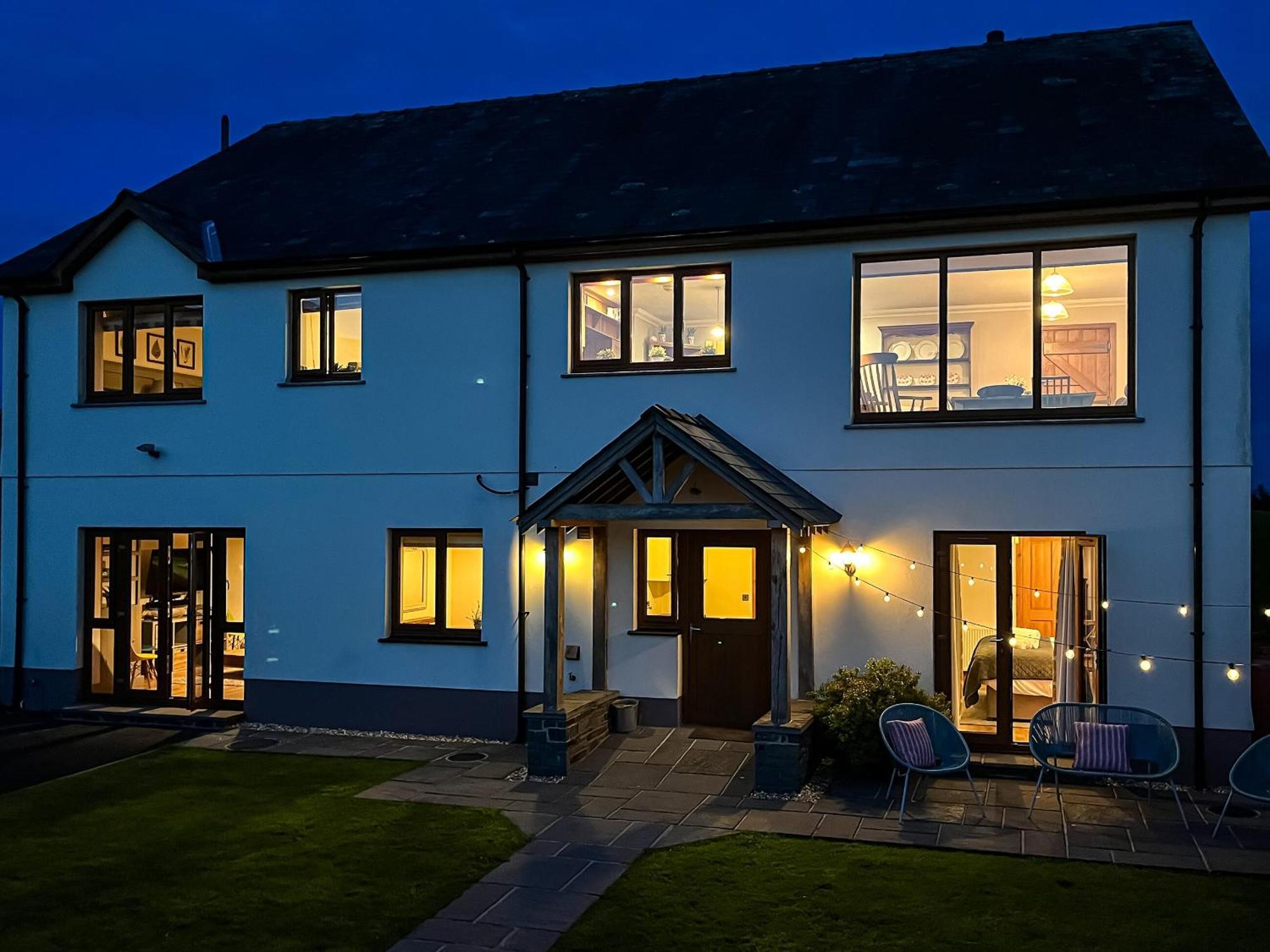 Llanwrda Maes Y Bryn Farmhouse מראה חיצוני תמונה