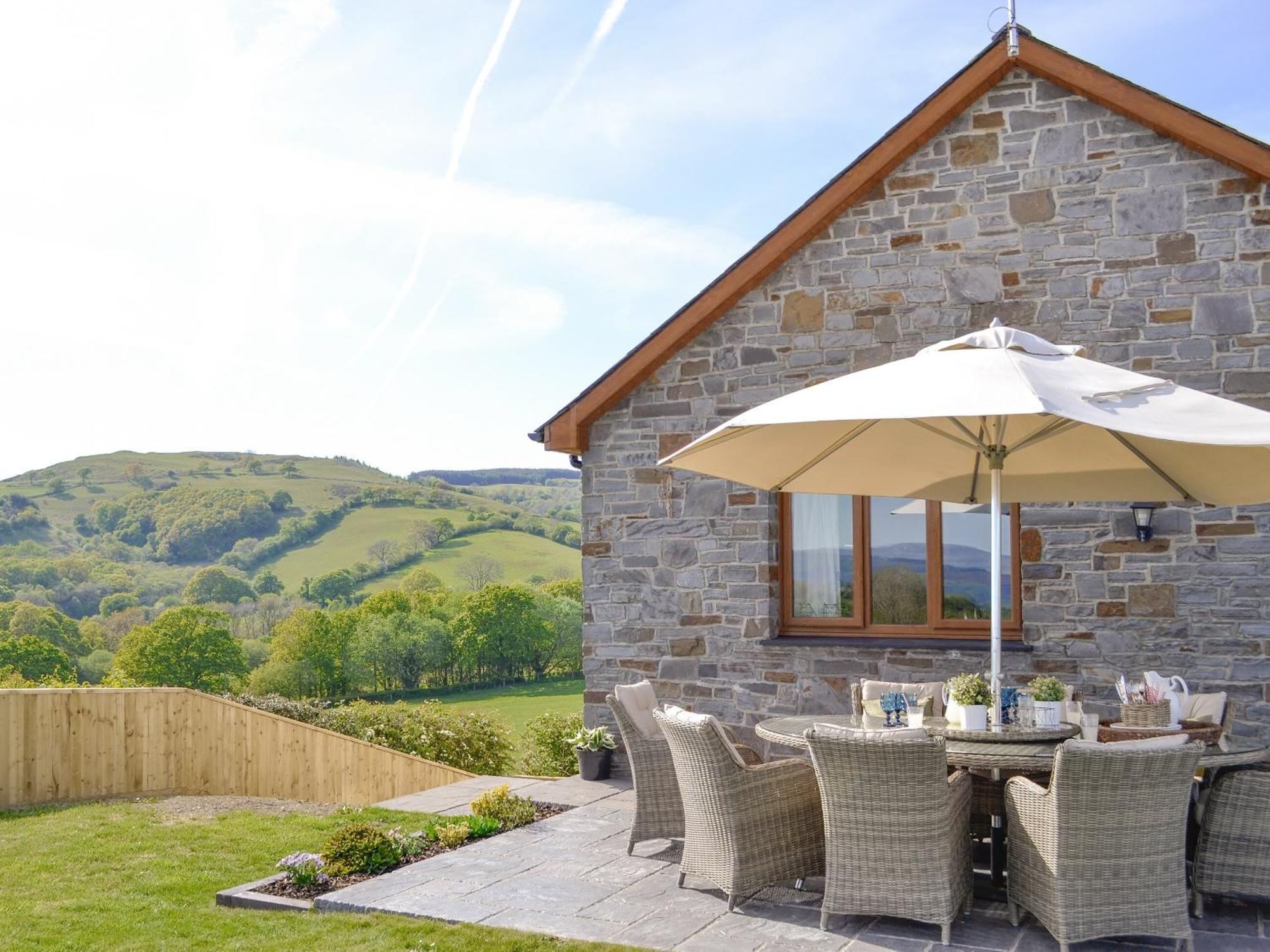 Llanwrda Maes Y Bryn Farmhouse מראה חיצוני תמונה