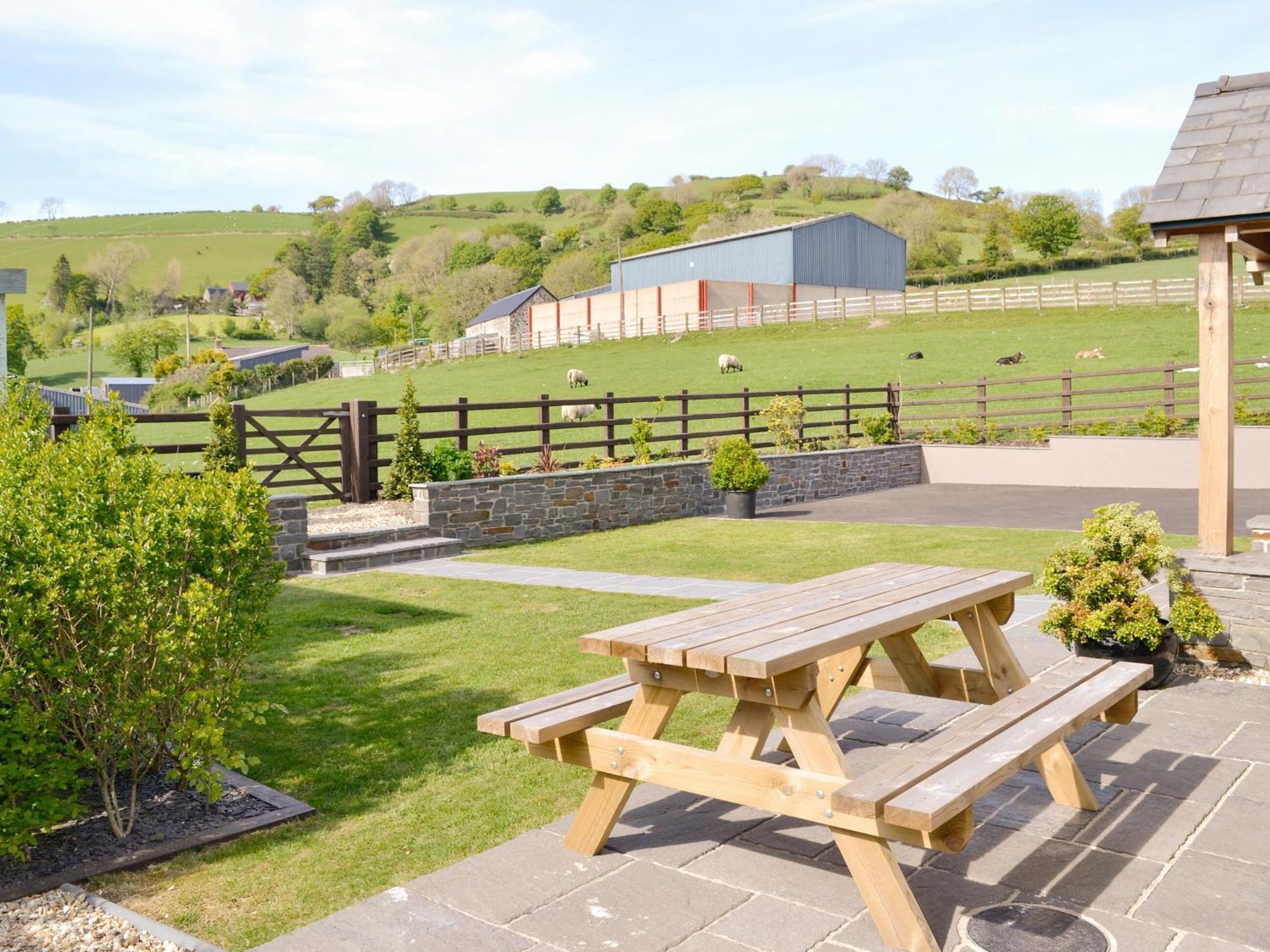 Llanwrda Maes Y Bryn Farmhouse מראה חיצוני תמונה